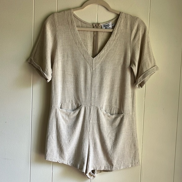 Princess Polly Tan Beige Boho Casual Linen Beach V-Neck Romper Jumpsuit Sz 2 - Picture 2 of 13